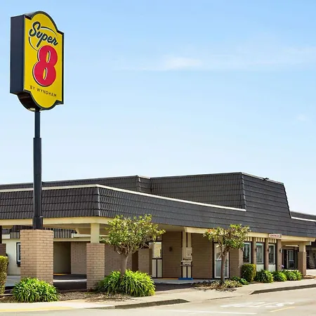 Hotel Super 8 By Wyndham Eureka